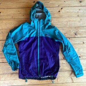 Patagonia rain jacket women’s S